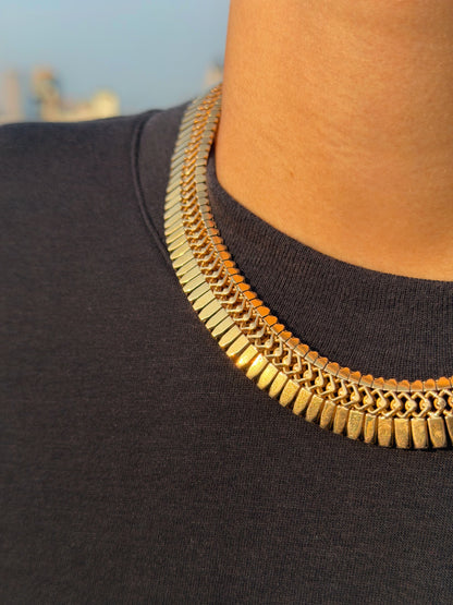 18k Gold Collar Necklace