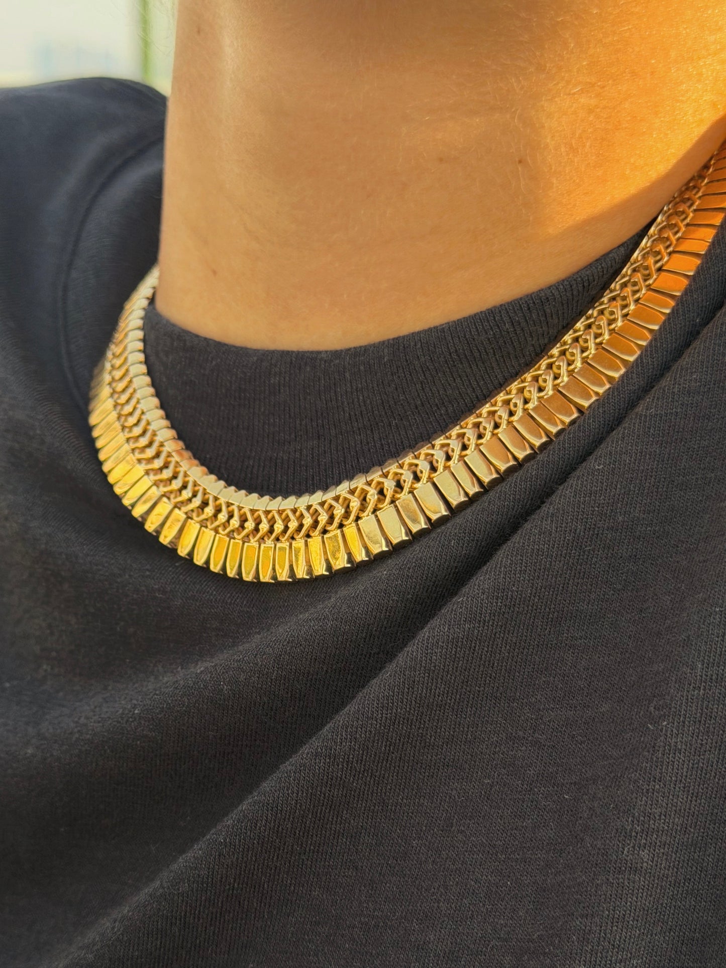 18k Gold Collar Necklace