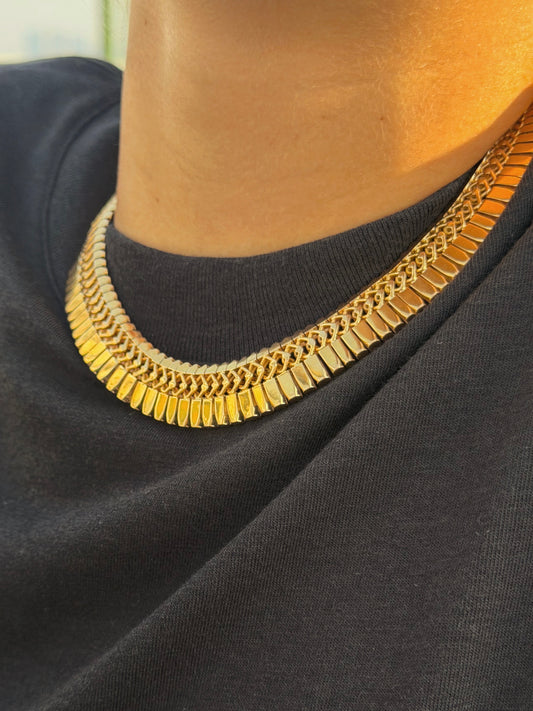 18k Gold Collar Necklace