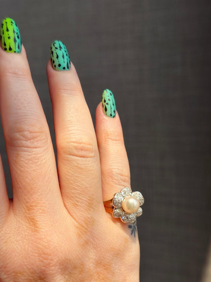 14k Pearl & Diamond Flower Ring