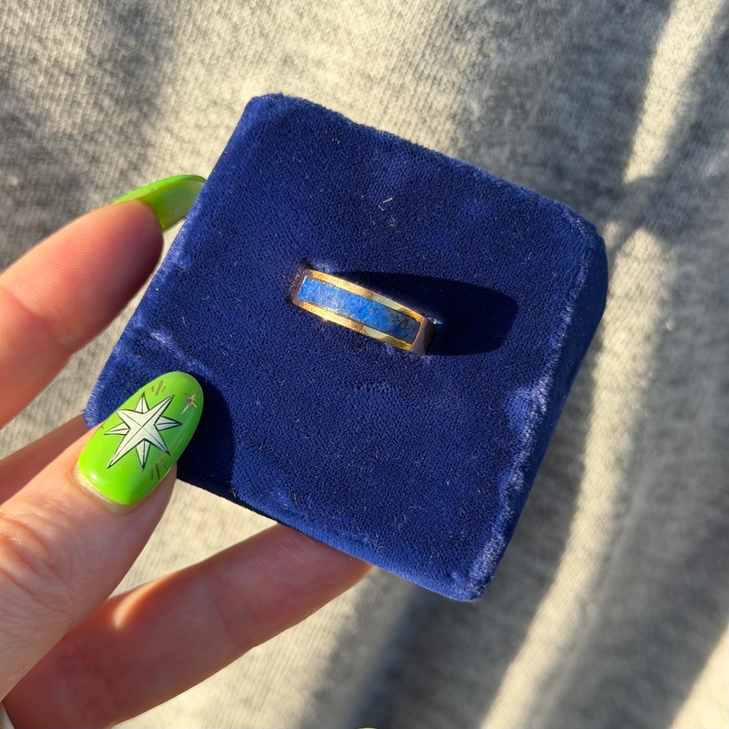 14k Round Lapis Inlay Ring