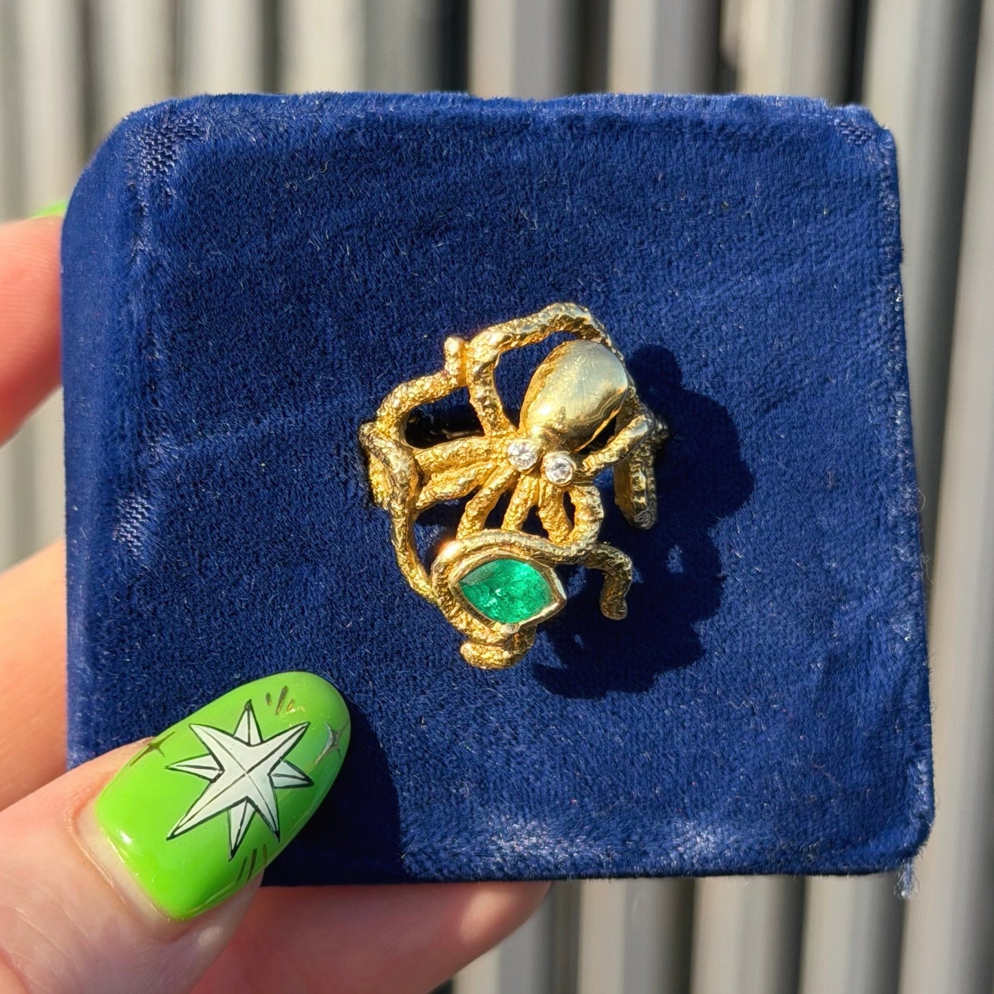 18k Emerald Octopus Ring