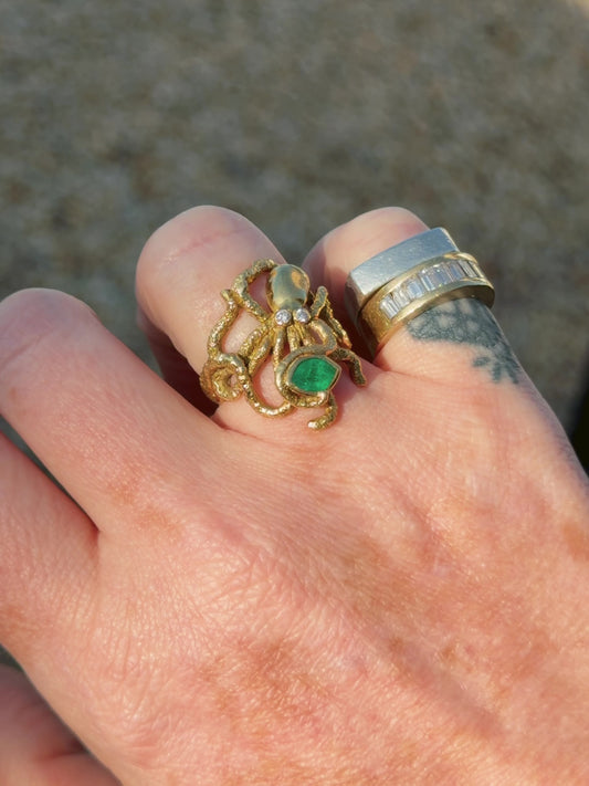 18k Emerald Octopus Ring